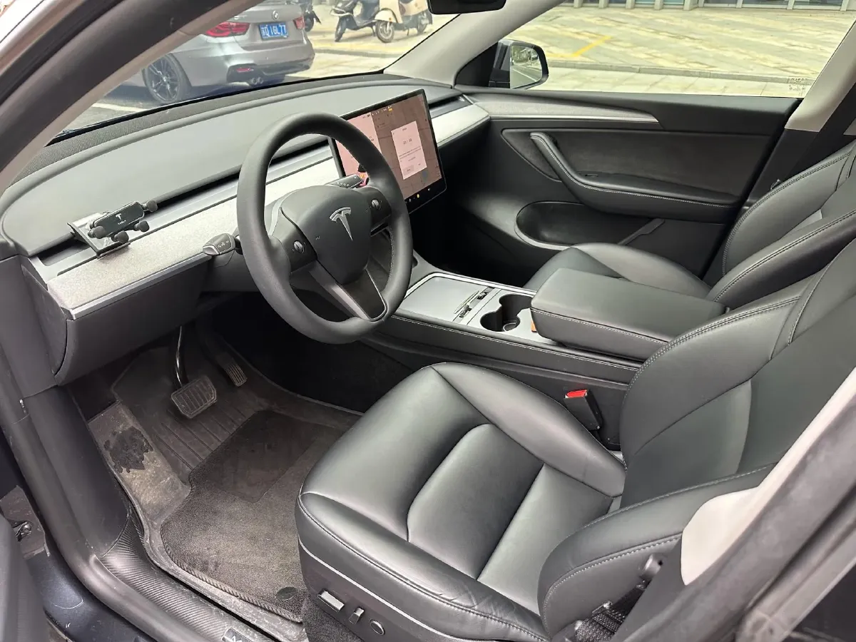 2024 Iveco OuSheng BEV 77.28KWH,autocango,china used car exporter,china ev exporter,chinese used car exporter,chinese used ev exporter