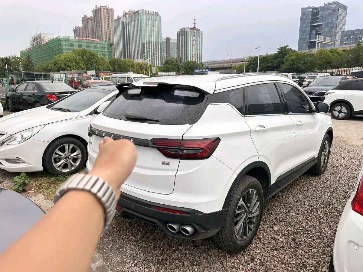 2023 Geely Coolray 1.4T 141HP L4 6MT,autocango,china used car exporter,china ev exporter,chinese used car exporter,chinese used ev exporter