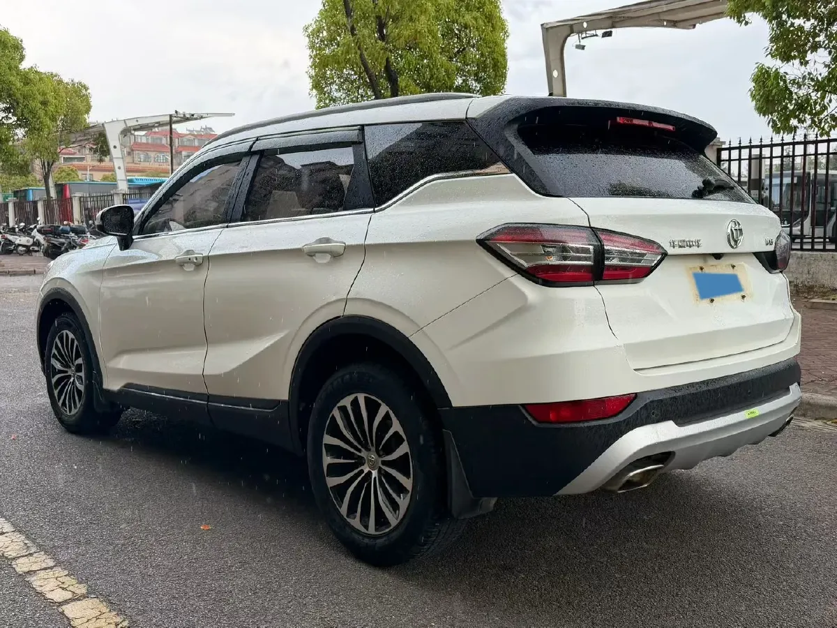 2018 Brilliance Auto V6 1.5T 150HP L4 6MT,autocango,china used car exporter,china ev exporter,chinese used car exporter,chinese used ev exporter