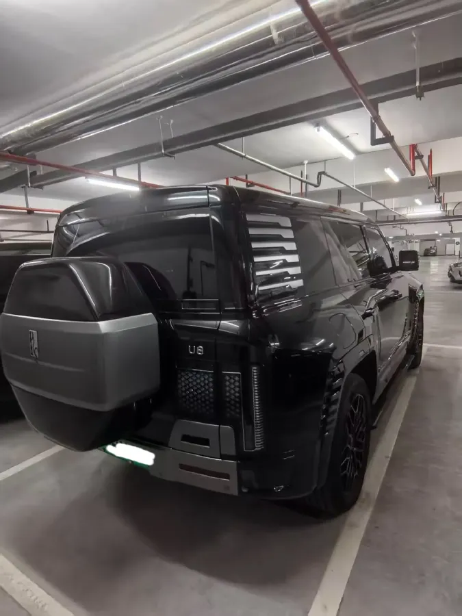 2024 YangWang U8 2.0T 272HP L4 REEV 49.05KWH,autocango,china used car exporter,china ev exporter,chinese used car exporter,chinese used ev exporter