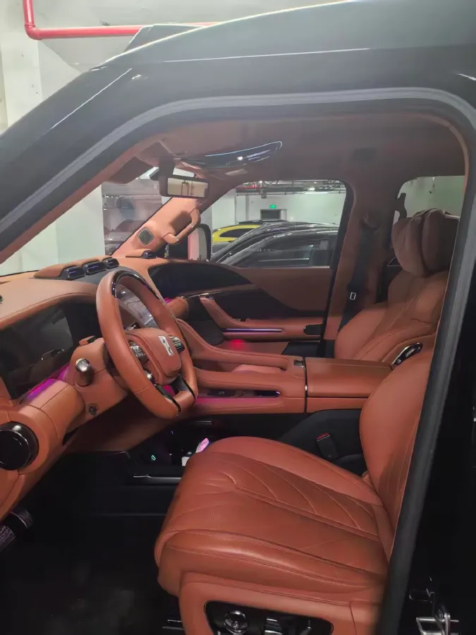 2024 YangWang U8 2.0T 272HP L4 REEV 49.05KWH,autocango,china used car exporter,china ev exporter,chinese used car exporter,chinese used ev exporter