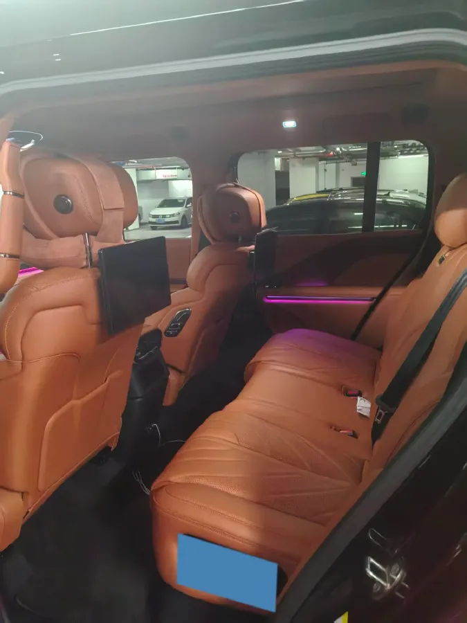 2024 YangWang U8 2.0T 272HP L4 REEV 49.05KWH,autocango,china used car exporter,china ev exporter,chinese used car exporter,chinese used ev exporter