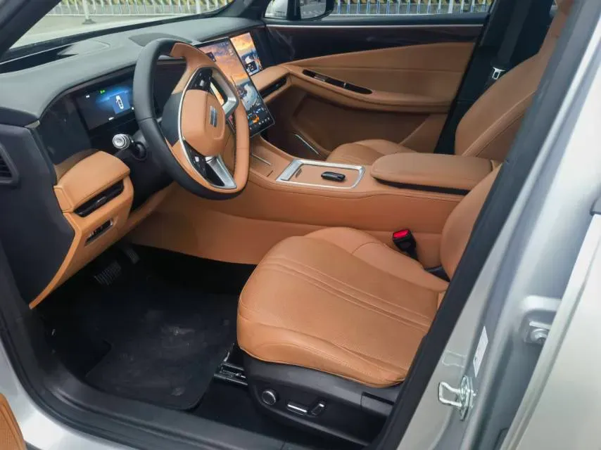 2025 Geely Galaxy L7 1.5L 112HP L4 1DHT PHEV 18.4KWH,autocango,china used car exporter,china ev exporter,chinese used car exporter,chinese used ev exporter