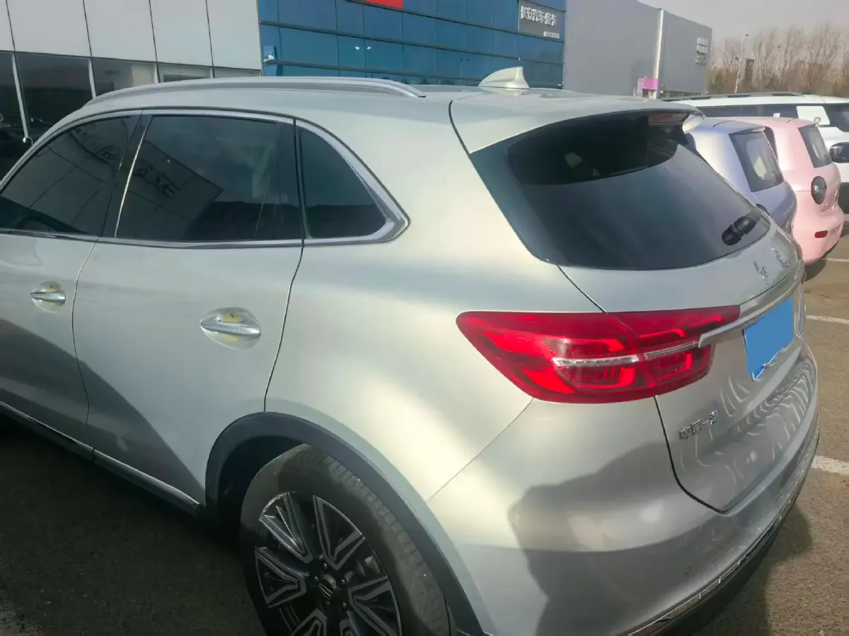 2022 HongQi HS5 2.0T 224HP L4 6AT,autocango,china used car exporter,china ev exporter,chinese used car exporter,chinese used ev exporter