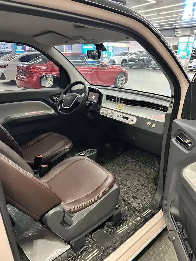 2022 WuLing HongGuang MINI EV BEV 9KWH,autocango,china used car exporter,china ev exporter,chinese used car exporter,chinese used ev exporter