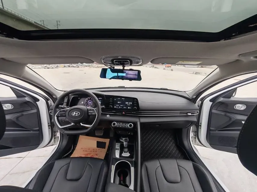 2021 Hyundai Elantra 1.5L 115HP L4 CVT,autocango,china used car exporter,china ev exporter,chinese used car exporter,chinese used ev exporter