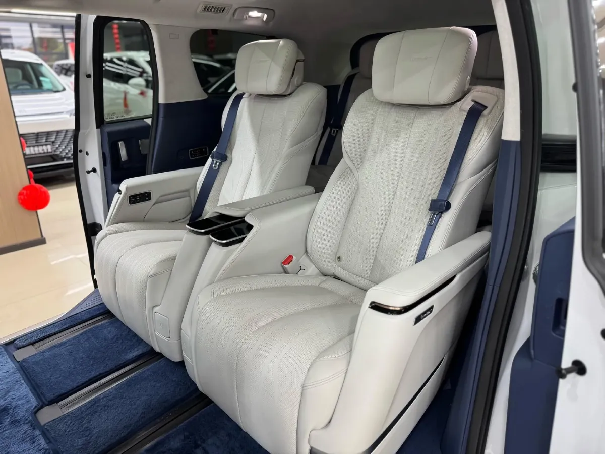 2023 Buick Century 2.0T 237HP L4 9AT,autocango,china used car exporter,china ev exporter,chinese used car exporter,chinese used ev exporter