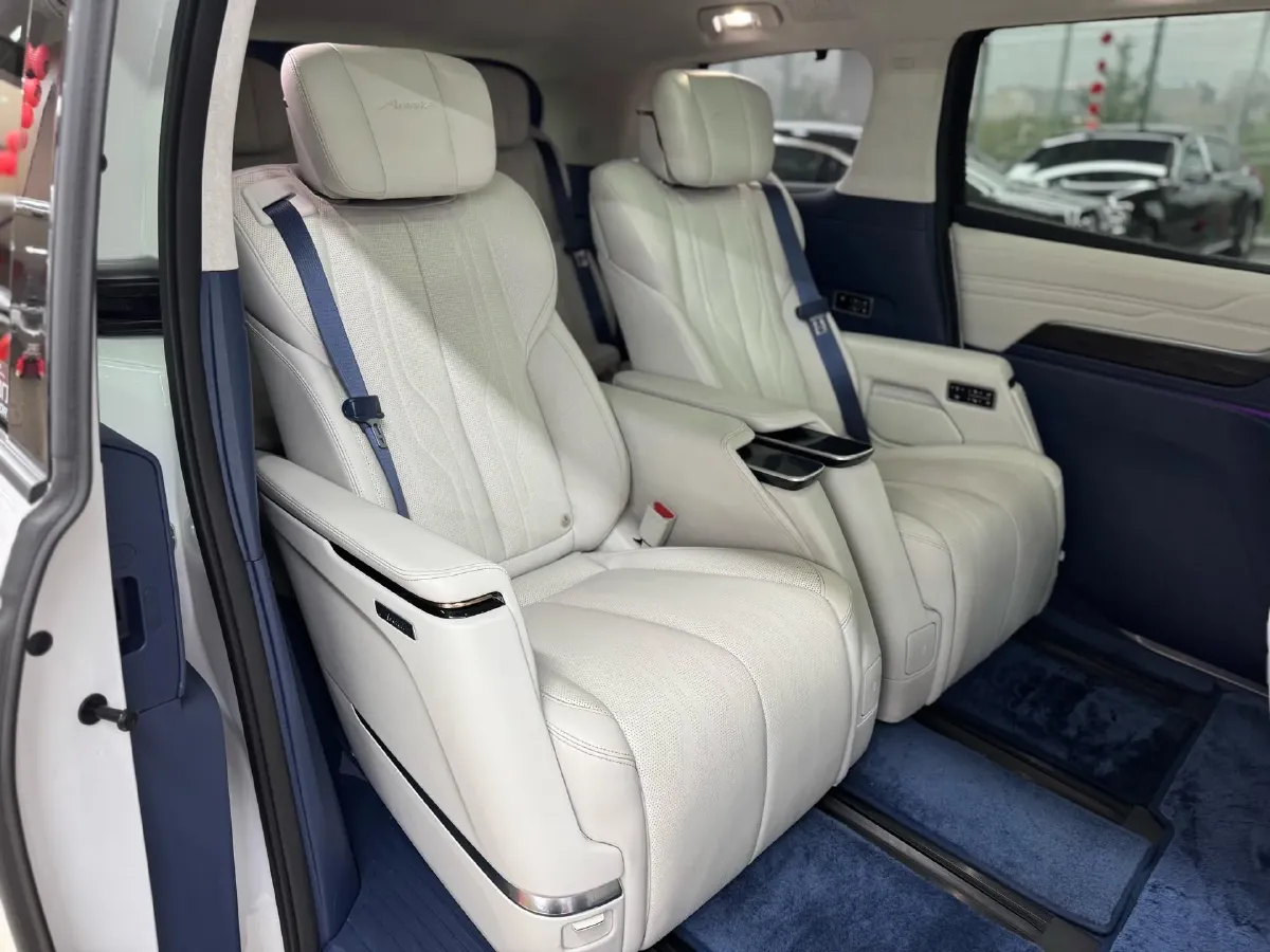 2023 Buick Century 2.0T 237HP L4 9AT,autocango,china used car exporter,china ev exporter,chinese used car exporter,chinese used ev exporter