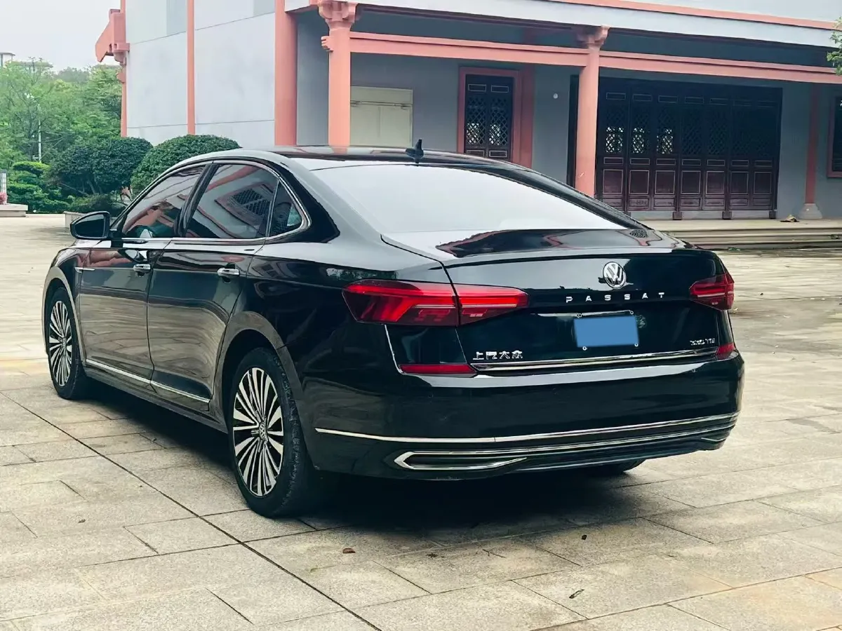 2020 Volkswagen Passat 2.0T 186HP L4 7DCT,autocango,china used car exporter,china ev exporter,chinese used car exporter,chinese used ev exporter