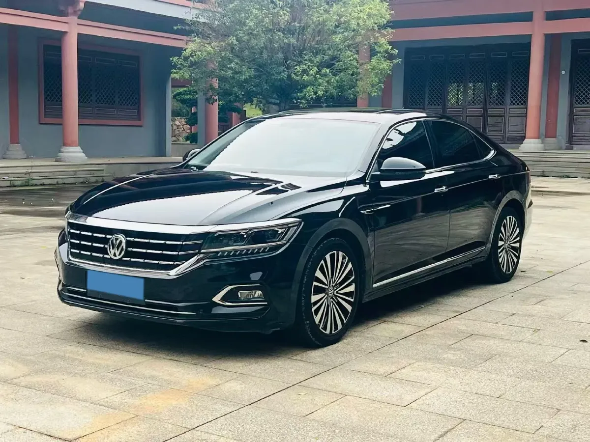 2020 Volkswagen Passat 2.0T 186HP L4 7DCT,autocango,china used car exporter,china ev exporter,chinese used car exporter,chinese used ev exporter