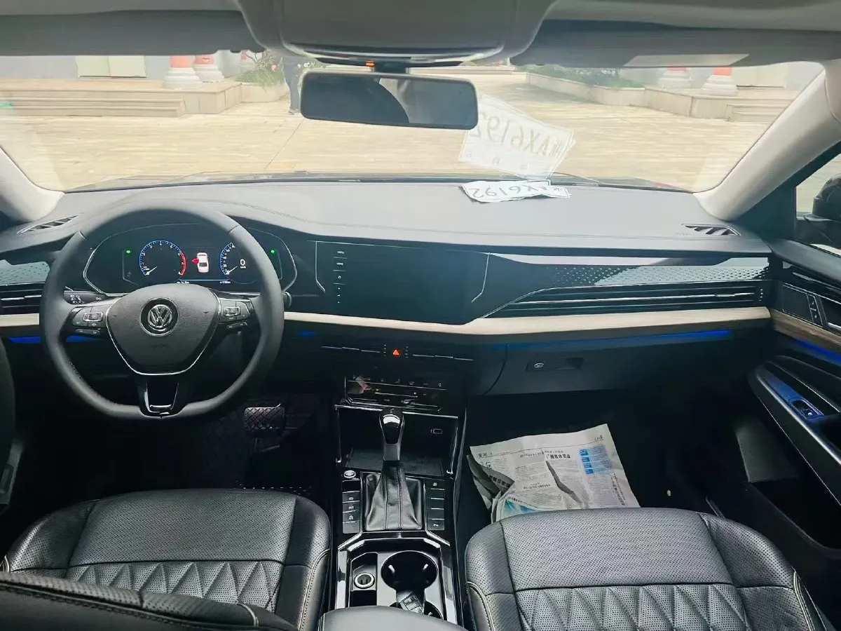 2020 Volkswagen Passat 2.0T 186HP L4 7DCT,autocango,china used car exporter,china ev exporter,chinese used car exporter,chinese used ev exporter