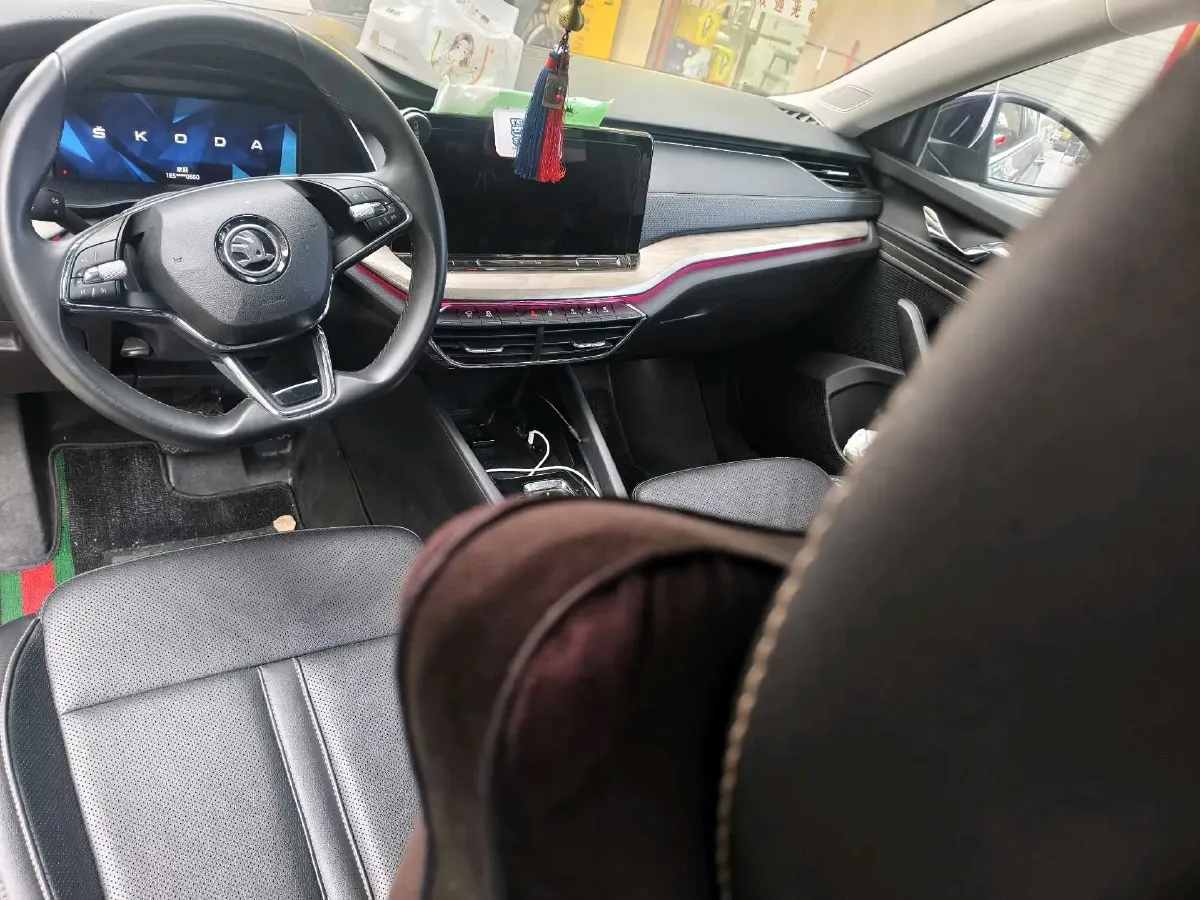 2021 Skoda Octavia 1.4T 150HP L4 7DCT,autocango,china used car exporter,china ev exporter,chinese used car exporter,chinese used ev exporter
