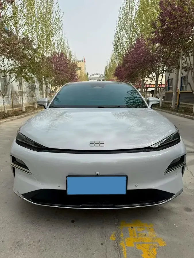 2025 Geely Galaxy Starshine 8 1.5L 112HP L4 1DHT PHEV,autocango,china used car exporter,china ev exporter,chinese used car exporter,chinese used ev exporter