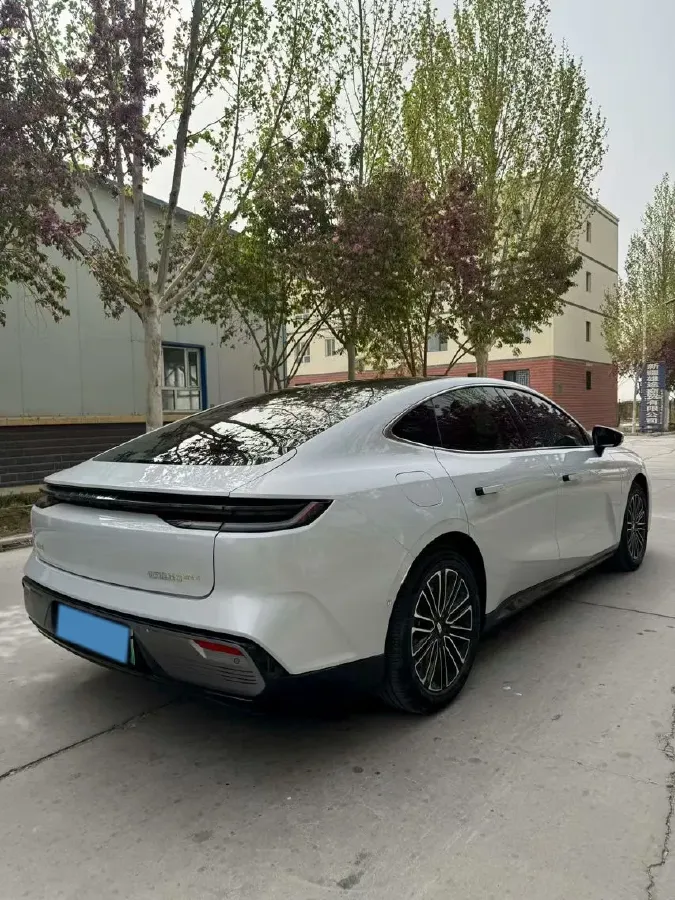 2025 Geely Galaxy Starshine 8 1.5L 112HP L4 1DHT PHEV,autocango,china used car exporter,china ev exporter,chinese used car exporter,chinese used ev exporter