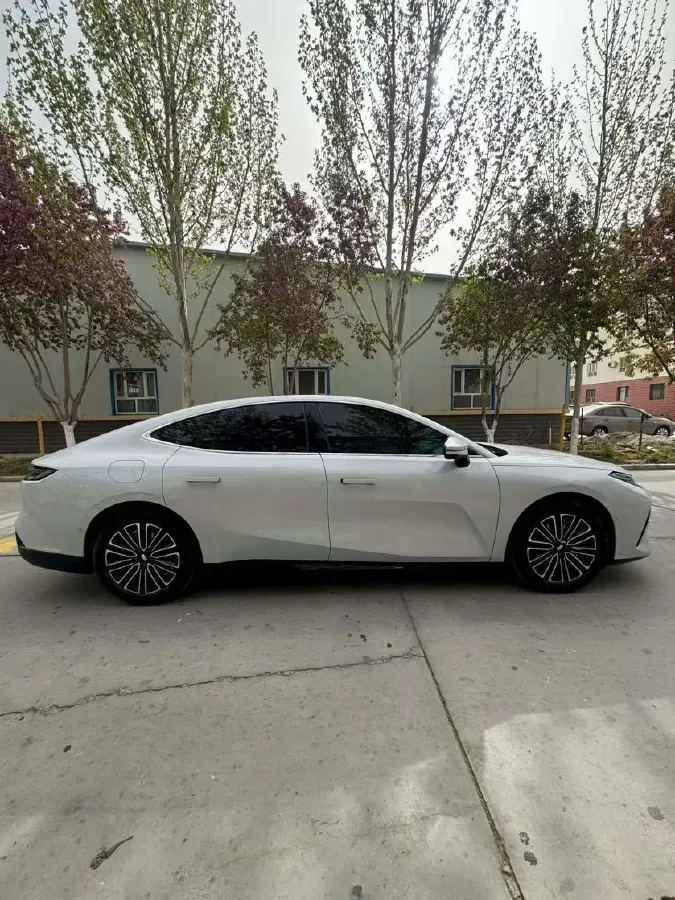 2025 Geely Galaxy Starshine 8 1.5L 112HP L4 1DHT PHEV,autocango,china used car exporter,china ev exporter,chinese used car exporter,chinese used ev exporter