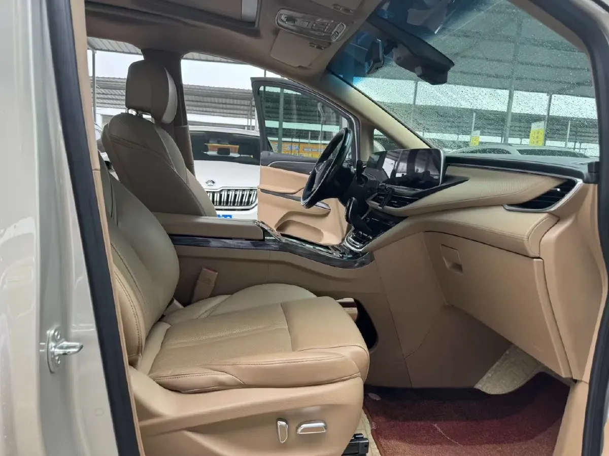 2020 Buick GL8 2.0T 237HP L4 9AT,autocango,china used car exporter,china ev exporter,chinese used car exporter,chinese used ev exporter