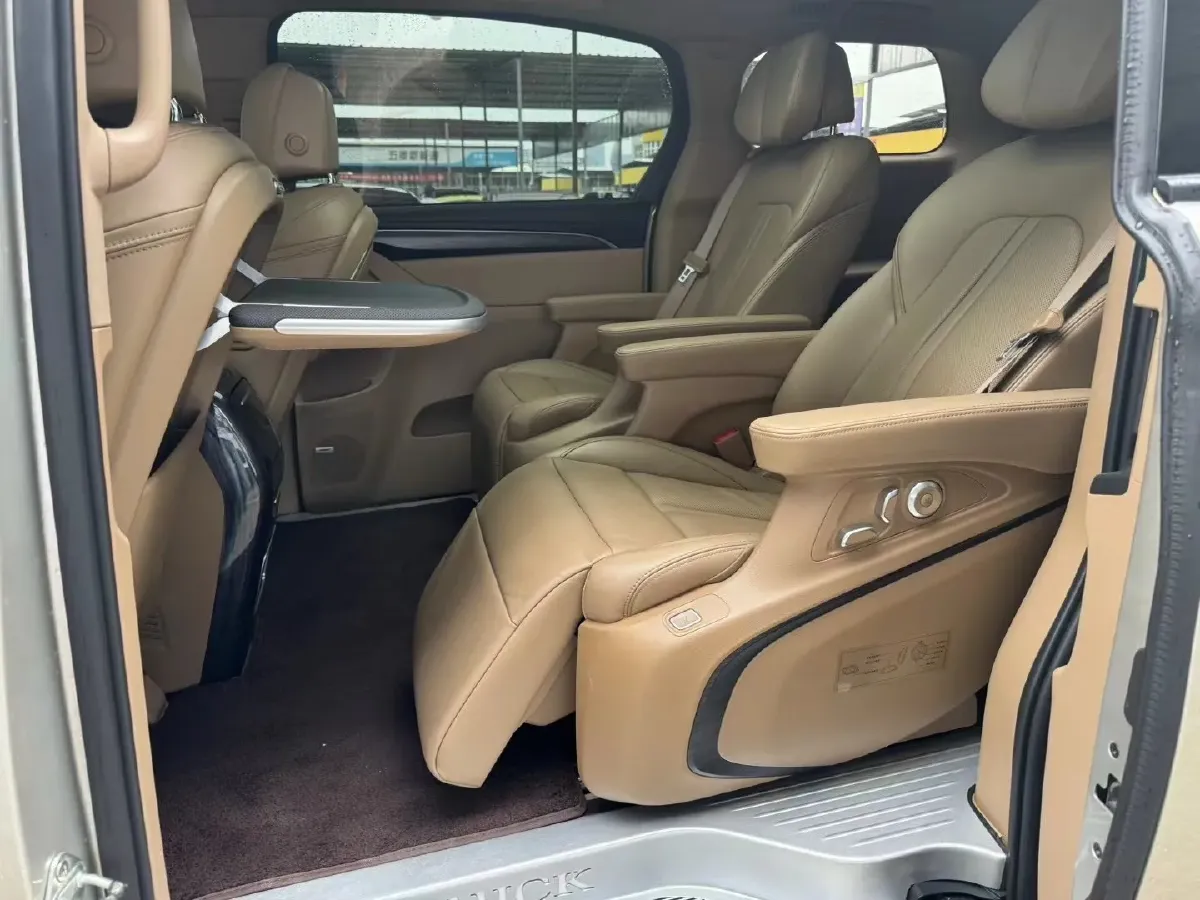 2020 Buick GL8 2.0T 237HP L4 9AT,autocango,china used car exporter,china ev exporter,chinese used car exporter,chinese used ev exporter