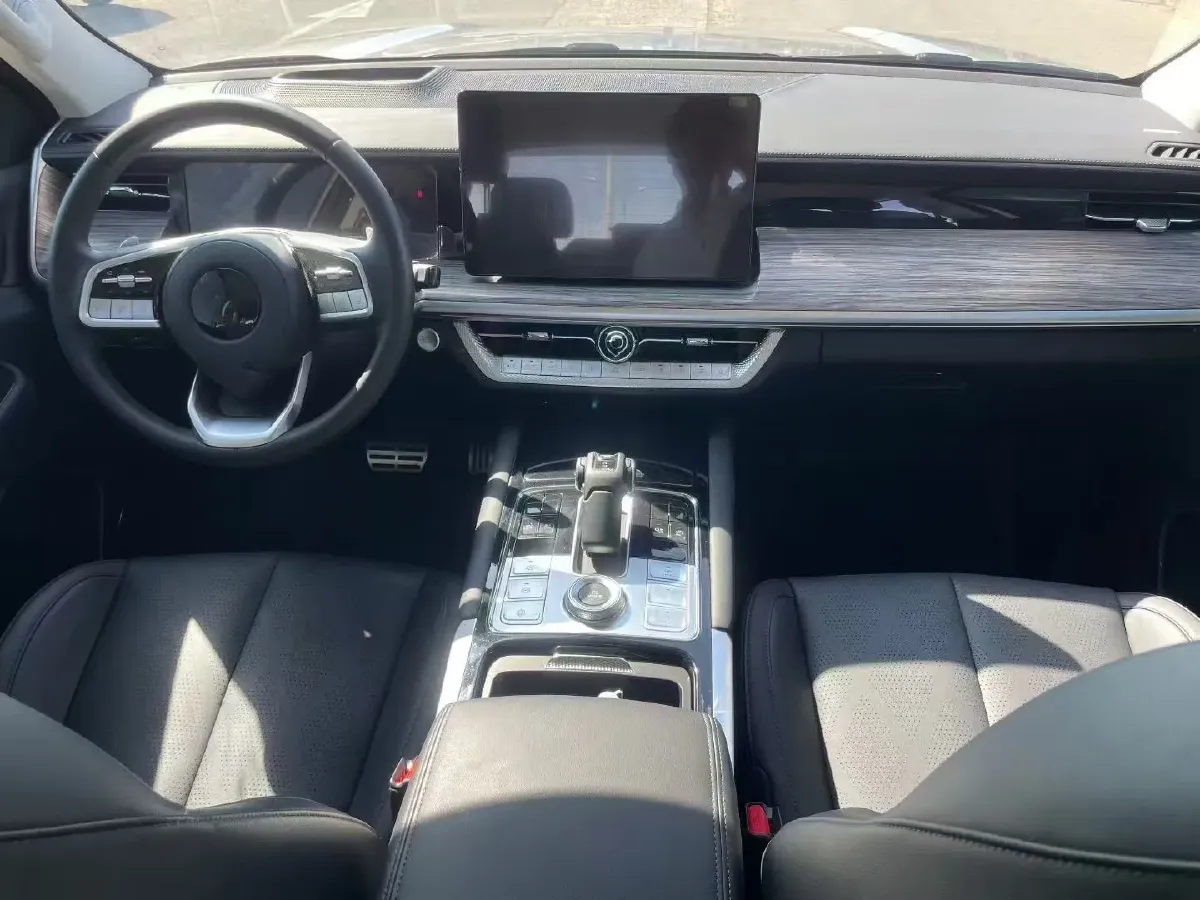 2025 Great Wall Poer Hi4-T 2.0T 252HP L4 9AT PHEV,autocango,china used car exporter,china ev exporter,chinese used car exporter,chinese used ev exporter