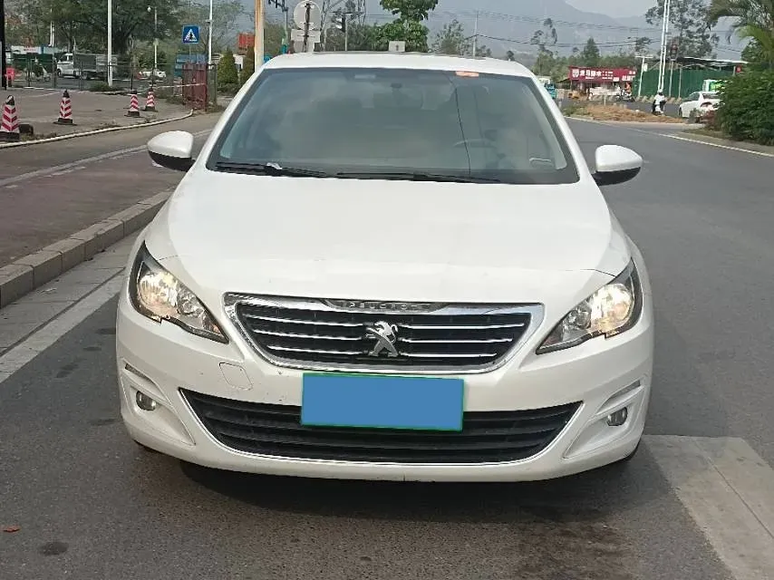 2014 Peugeot 408 1.8L 139HP L4 6AT,autocango,china used car exporter,china ev exporter,chinese used car exporter,chinese used ev exporter