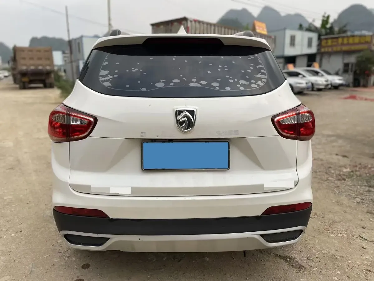 2017 BaoJun 510 1.5L 112HP L4 6MT,autocango,china used car exporter,china ev exporter,chinese used car exporter,chinese used ev exporter