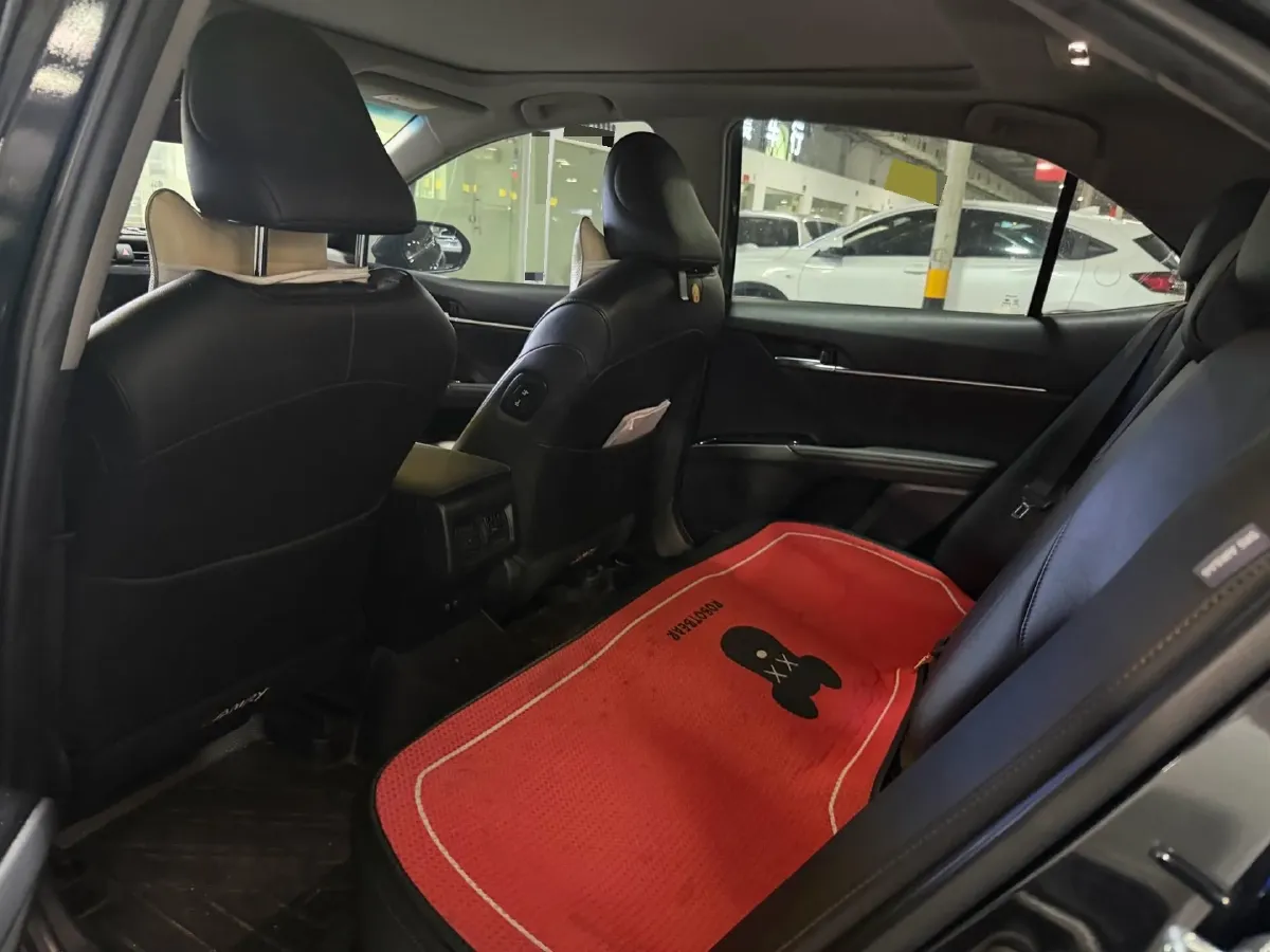 2019 Toyota Camry 2.5L 209HP L4 8AT,autocango,china used car exporter,china ev exporter,chinese used car exporter,chinese used ev exporter