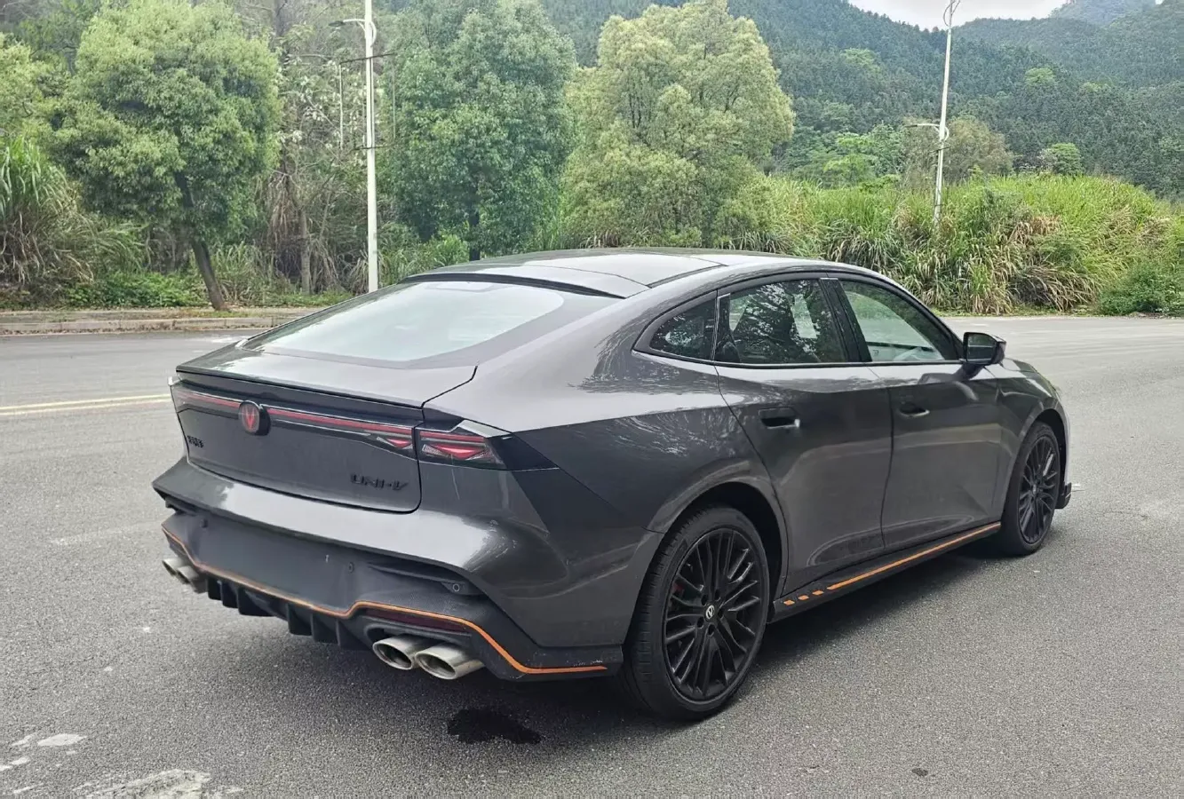 2025 ChangAn UNI-V 2.0T 245HP L4 8AT,autocango,china used car exporter,china ev exporter,chinese used car exporter,chinese used ev exporter