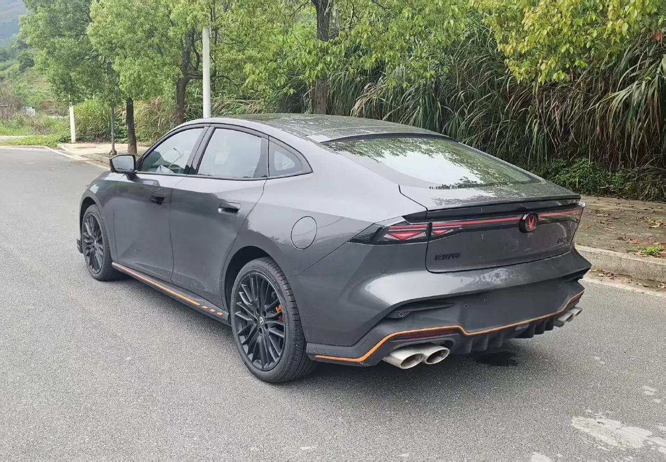 2025 ChangAn UNI-V 2.0T 245HP L4 8AT,autocango,china used car exporter,china ev exporter,chinese used car exporter,chinese used ev exporter