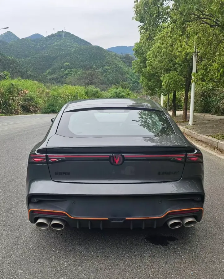 2025 ChangAn UNI-V 2.0T 245HP L4 8AT,autocango,china used car exporter,china ev exporter,chinese used car exporter,chinese used ev exporter