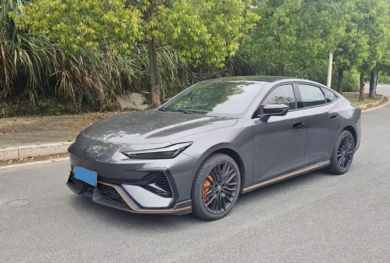 2025 ChangAn UNI-V 2.0T 245HP L4 8AT,autocango,china used car exporter,china ev exporter,chinese used car exporter,chinese used ev exporter