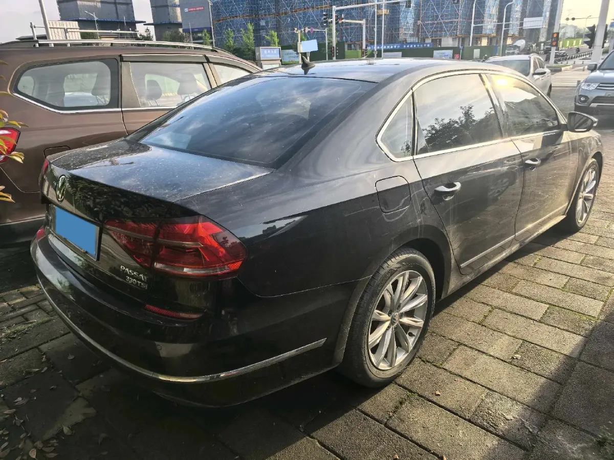 2017 Volkswagen Passat 1.8T 180HP L4 7DCT,autocango,china used car exporter,china ev exporter,chinese used car exporter,chinese used ev exporter