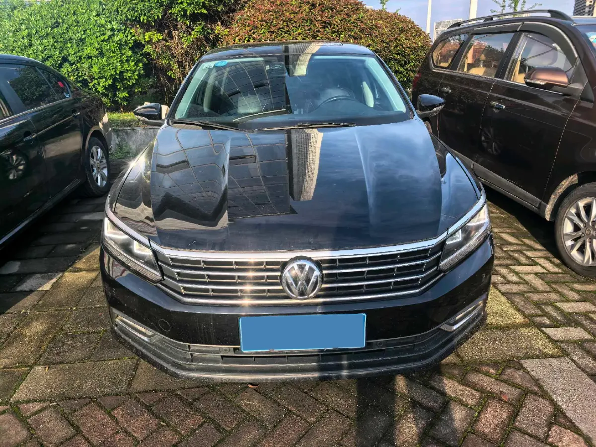 2017 Volkswagen Passat 1.8T 180HP L4 7DCT,autocango,china used car exporter,china ev exporter,chinese used car exporter,chinese used ev exporter