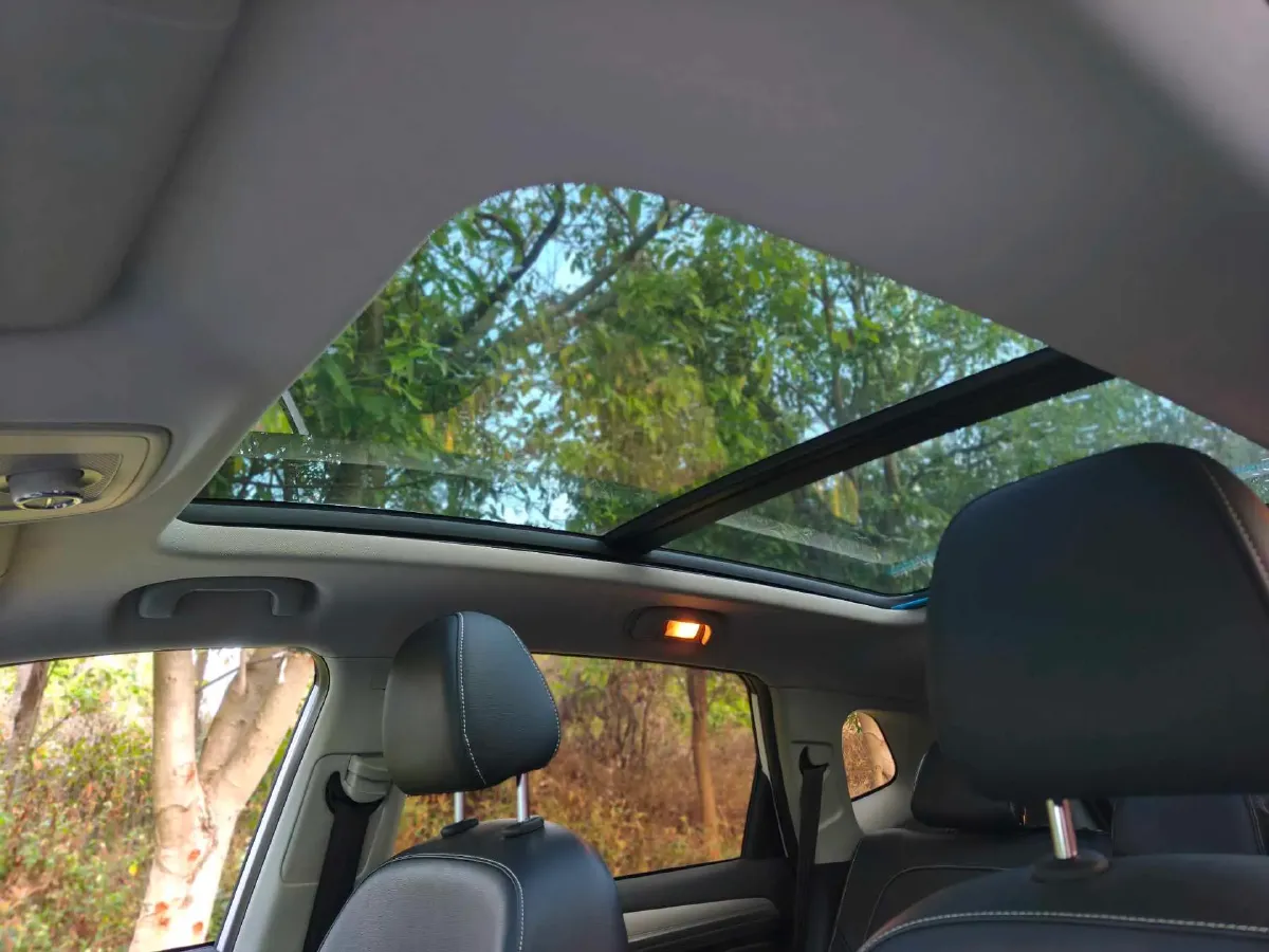 2017 Roewe RX5 1.5T 169HP L4 2AT PHEV 12KWH,autocango,china used car exporter,china ev exporter,chinese used car exporter,chinese used ev exporter