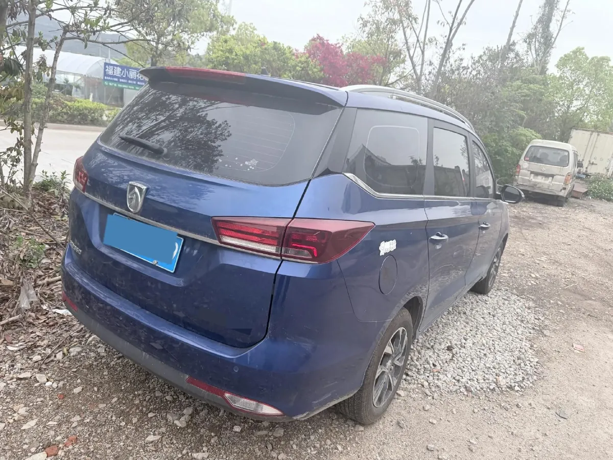 2018 BaoJun 530 1.5T 150HP L4 6MT,autocango,china used car exporter,china ev exporter,chinese used car exporter,chinese used ev exporter