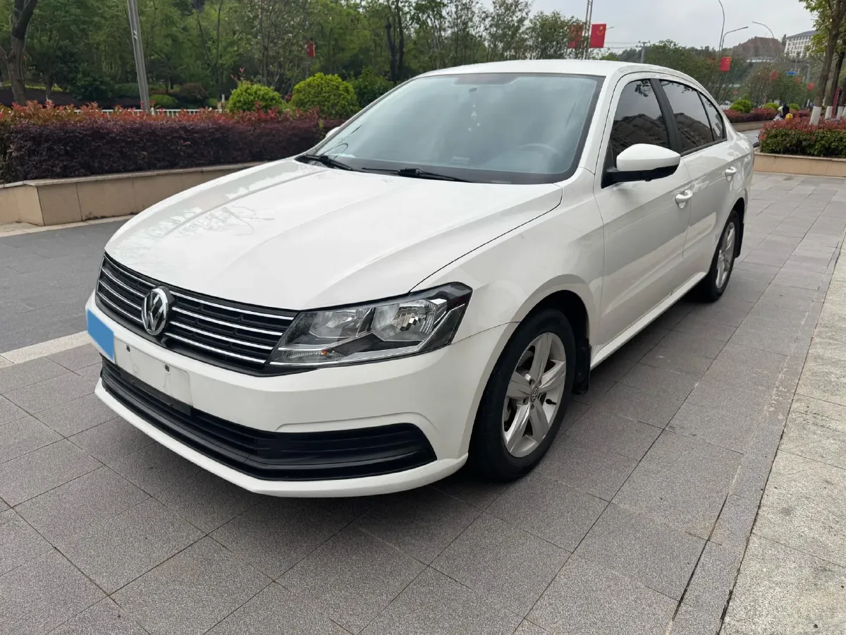 2018 Landwind XiaoYao 1.5T 163HP L4 CVT,autocango,china used car exporter,china ev exporter,chinese used car exporter,chinese used ev exporter