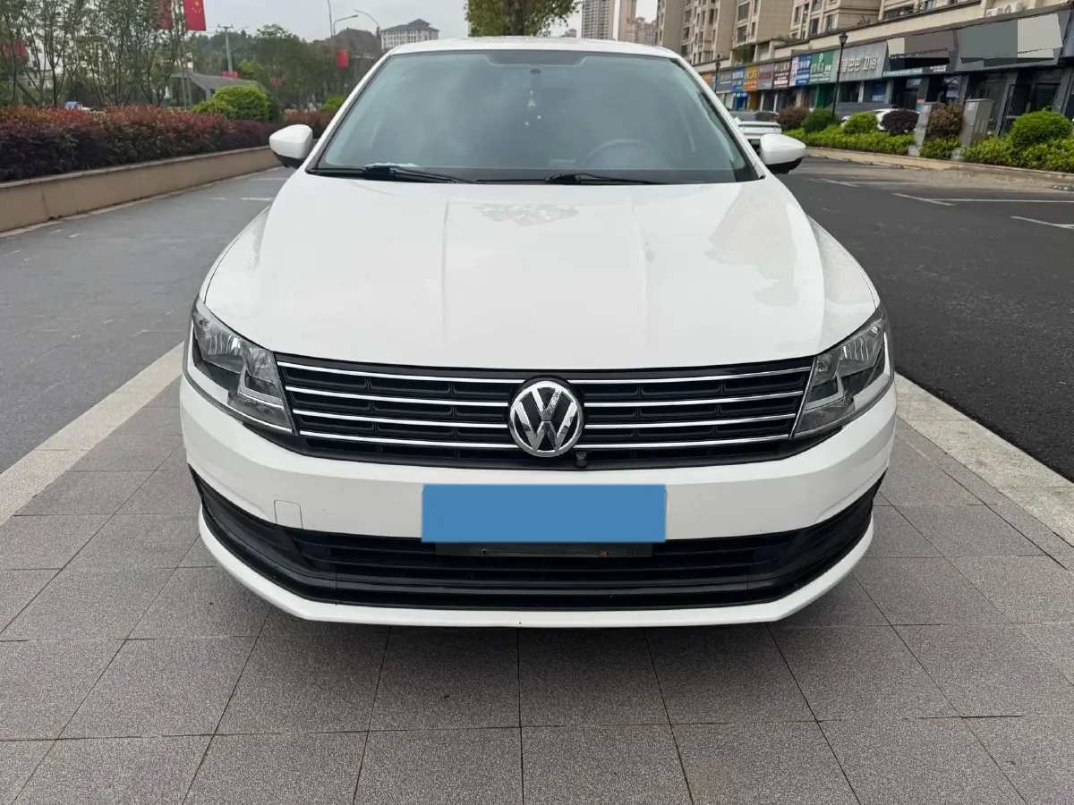 2018 Landwind XiaoYao 1.5T 163HP L4 CVT,autocango,china used car exporter,china ev exporter,chinese used car exporter,chinese used ev exporter