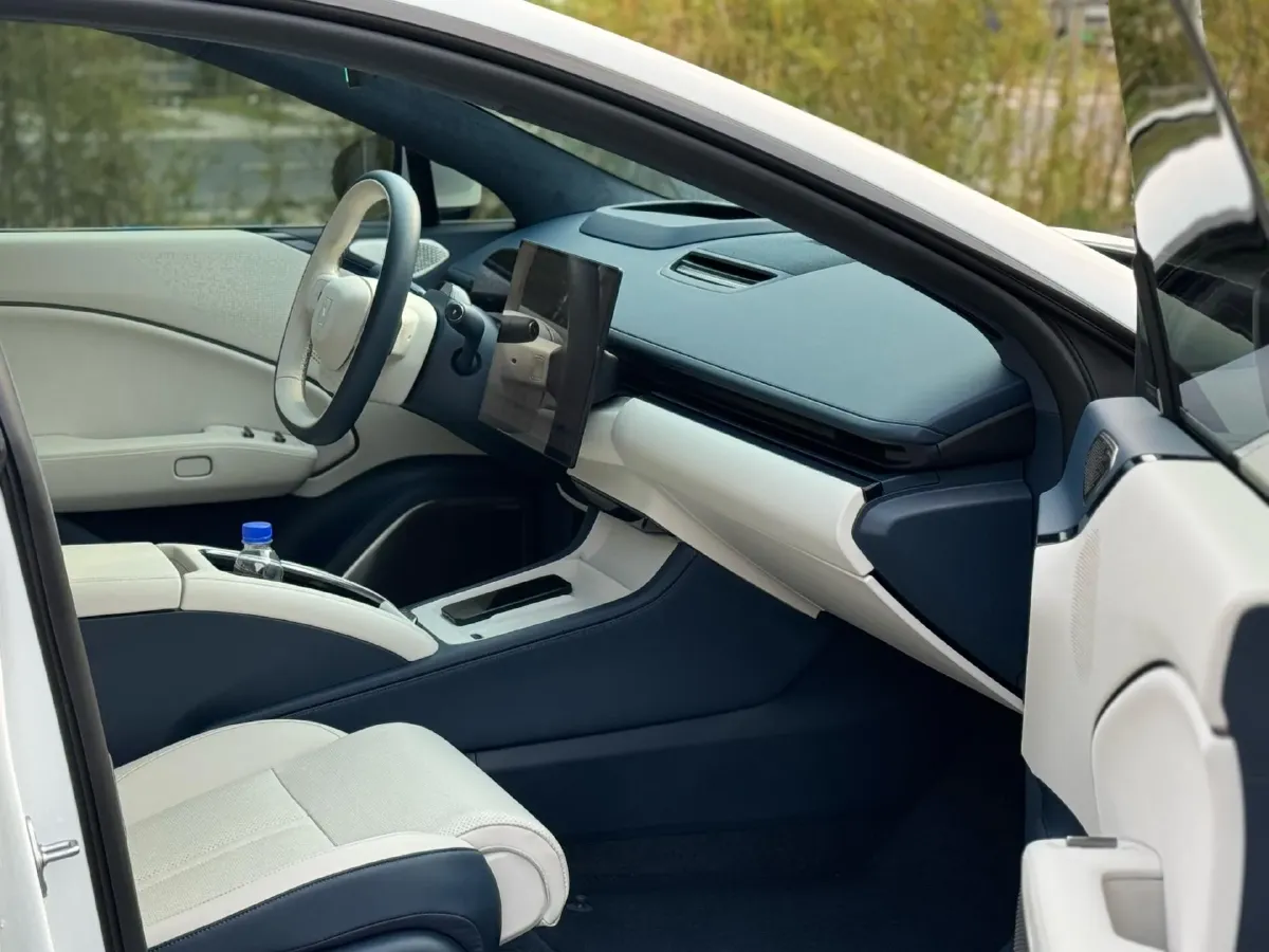 2025 Zeekr 007 BEV 75KWH,autocango,china used car exporter,china ev exporter,chinese used car exporter,chinese used ev exporter