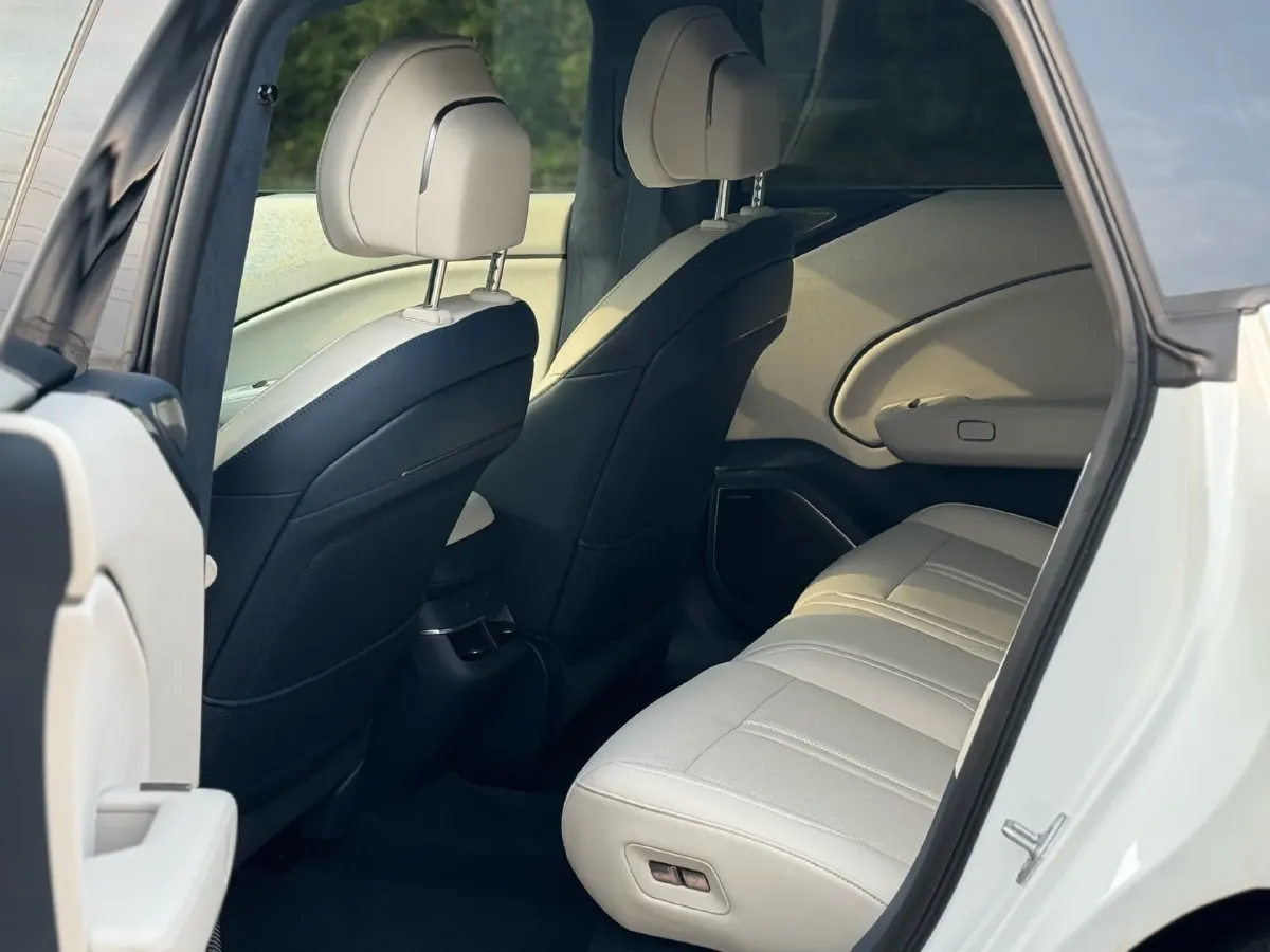 2025 Zeekr 007 BEV 75KWH,autocango,china used car exporter,china ev exporter,chinese used car exporter,chinese used ev exporter