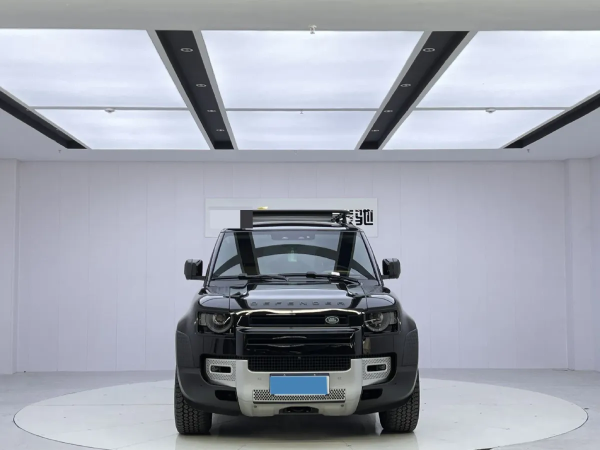 2024 Land Rover Defender 3.0T 400HP L6 8AT,autocango,china used car exporter,china ev exporter,chinese used car exporter,chinese used ev exporter