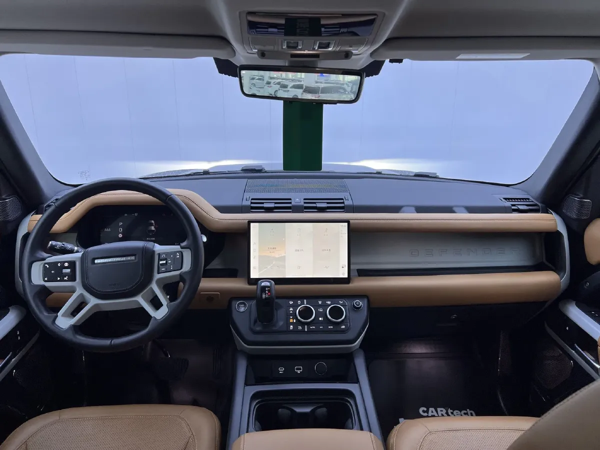 2024 Land Rover Defender 3.0T 400HP L6 8AT,autocango,china used car exporter,china ev exporter,chinese used car exporter,chinese used ev exporter