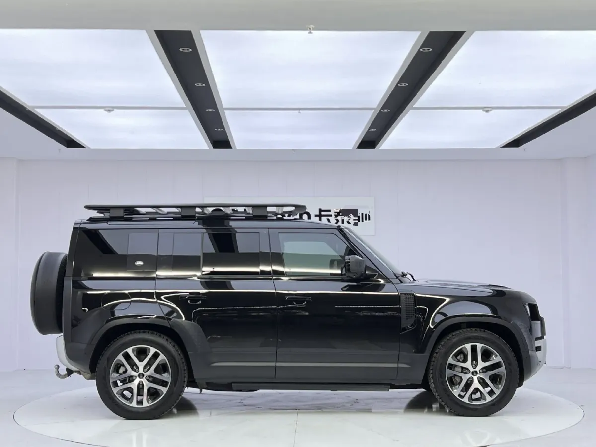 2024 Land Rover Defender 3.0T 400HP L6 8AT,autocango,china used car exporter,china ev exporter,chinese used car exporter,chinese used ev exporter