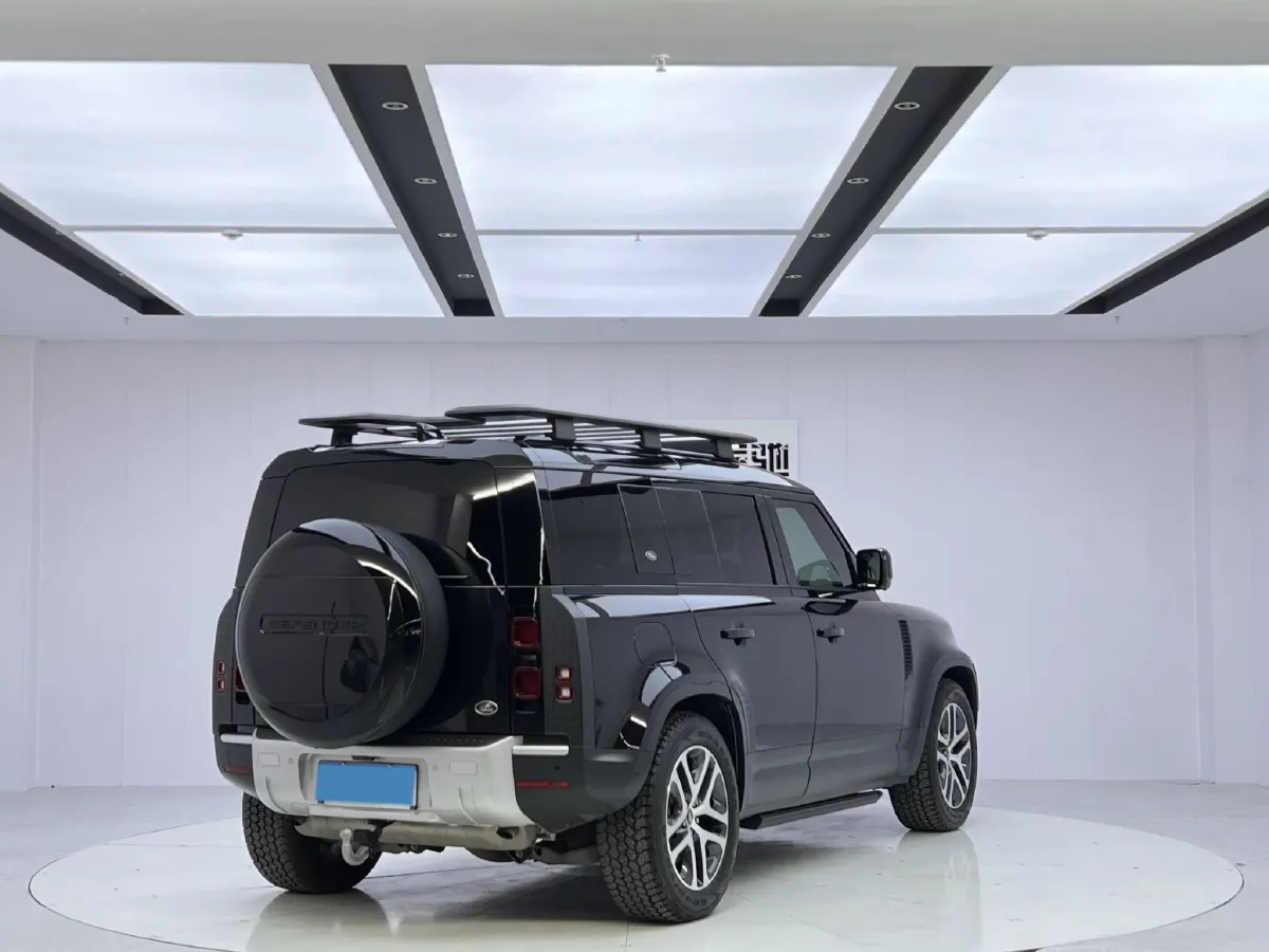 2024 Land Rover Defender 3.0T 400HP L6 8AT,autocango,china used car exporter,china ev exporter,chinese used car exporter,chinese used ev exporter