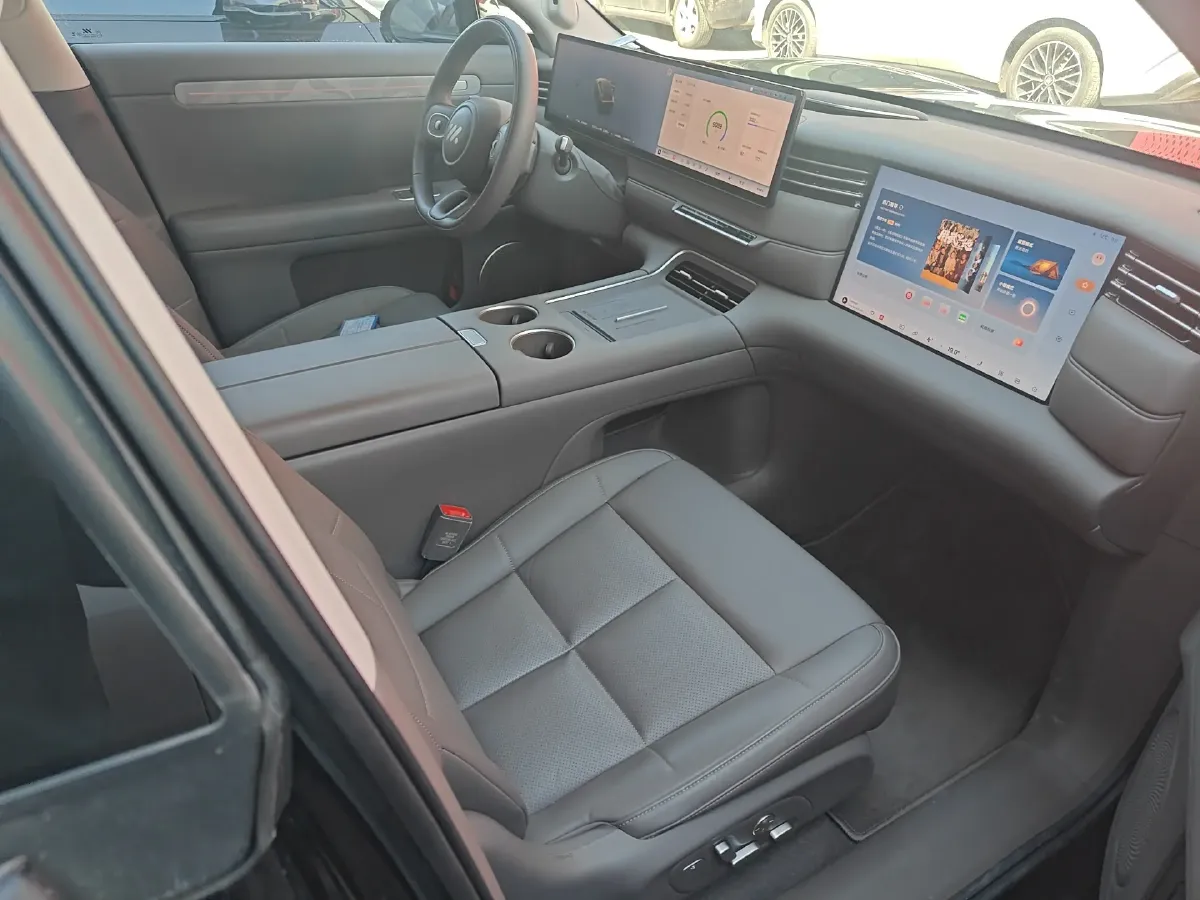 2026 IM LS6 REEV 155HP REEV,autocango,china used car exporter,china ev exporter,chinese used car exporter,chinese used ev exporter