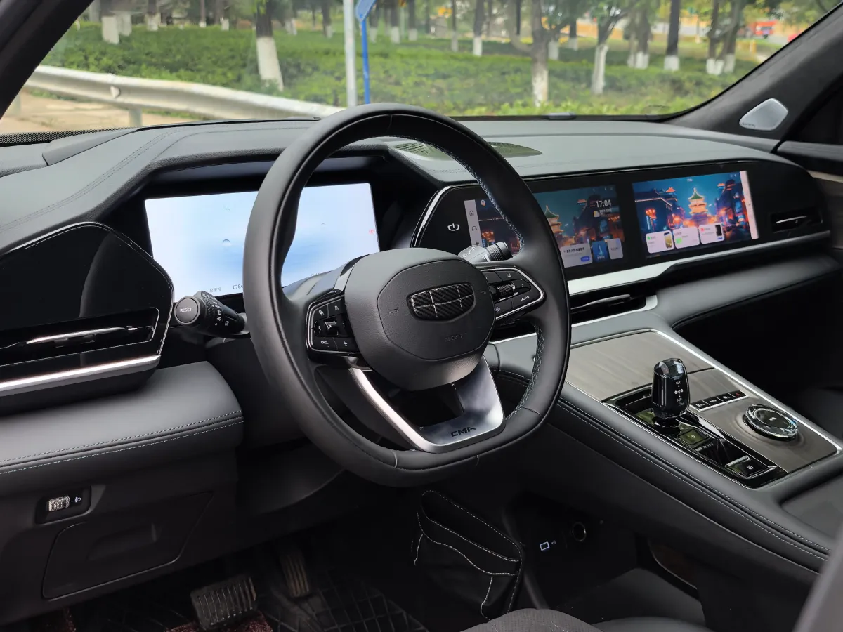 2025 Geely Monjaro 2.0T 238HP L4 8AT,autocango,china used car exporter,china ev exporter,chinese used car exporter,chinese used ev exporter