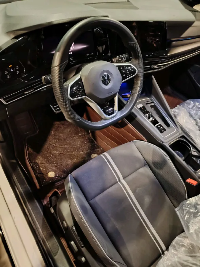 2023 Volkswagen Golf 1.4T 150HP L4 7DCT,autocango,china used car exporter,china ev exporter,chinese used car exporter,chinese used ev exporter