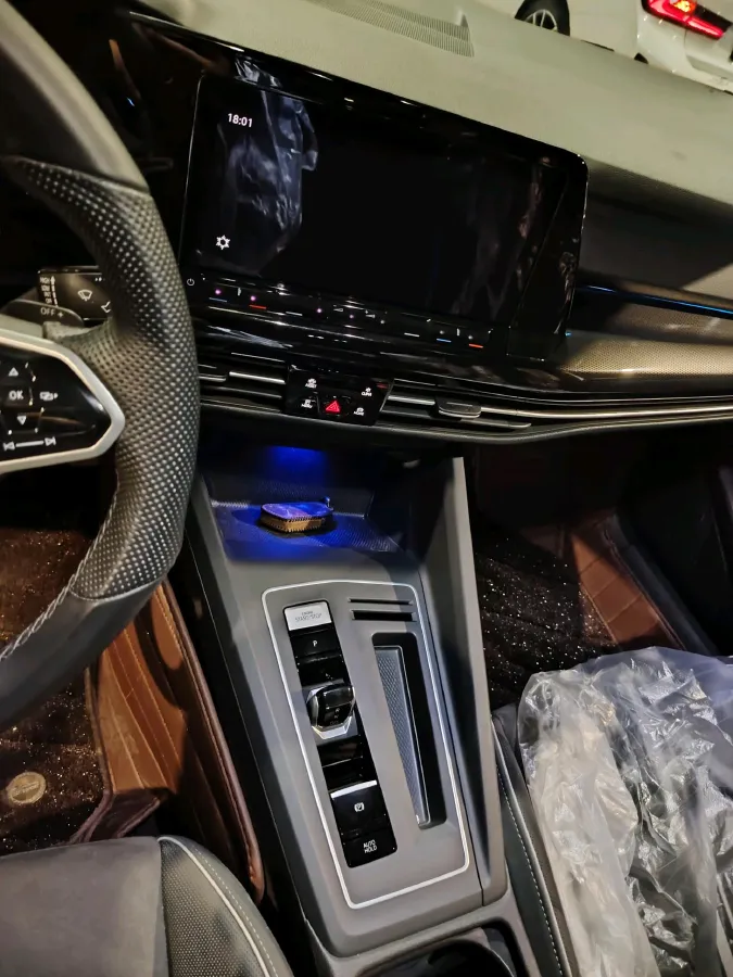 2023 Volkswagen Golf 1.4T 150HP L4 7DCT,autocango,china used car exporter,china ev exporter,chinese used car exporter,chinese used ev exporter