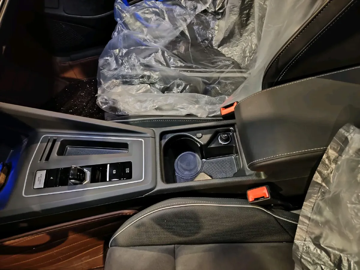 2023 Volkswagen Golf 1.4T 150HP L4 7DCT,autocango,china used car exporter,china ev exporter,chinese used car exporter,chinese used ev exporter