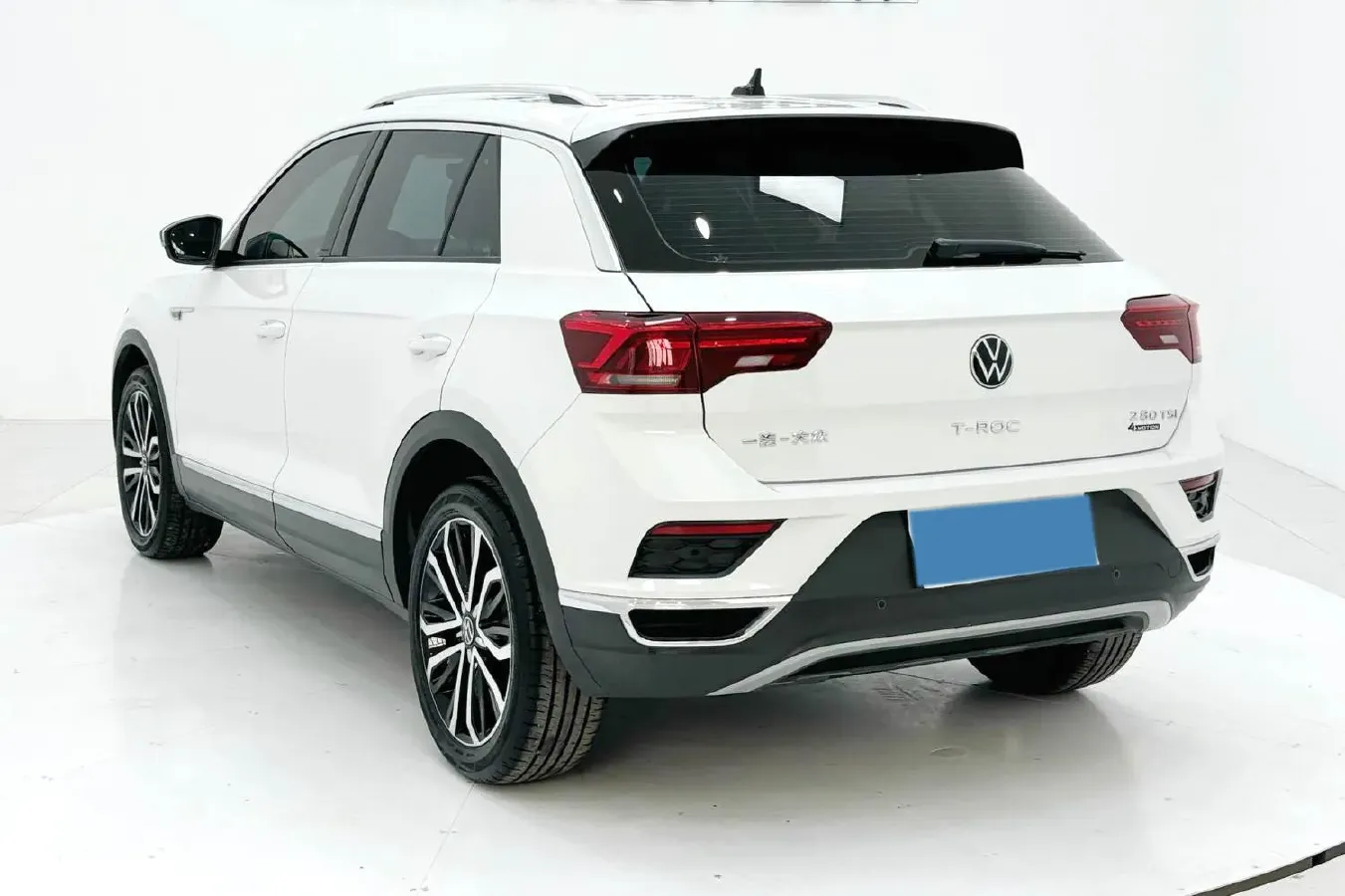 2021 Volkswagen T-Roc 1.4T 150HP L4 7DCT,autocango,china used car exporter,china ev exporter,chinese used car exporter,chinese used ev exporter