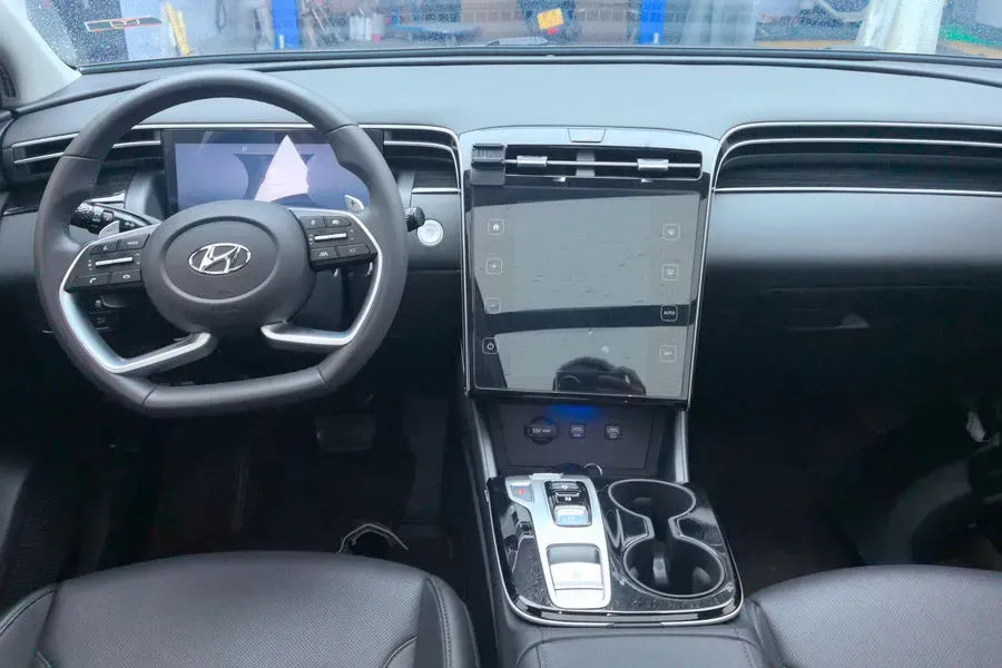 2023 Hyundai Tucson 1.5T 200HP L4 8AT,autocango,china used car exporter,china ev exporter,chinese used car exporter,chinese used ev exporter