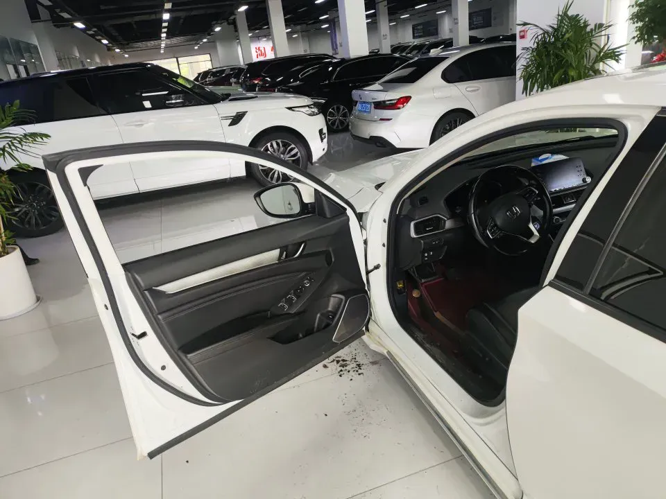 2021 Honda Accord 1.5T 194HP L4 CVT,autocango,china used car exporter,china ev exporter,chinese used car exporter,chinese used ev exporter