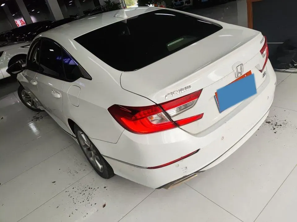 2021 Honda Accord 1.5T 194HP L4 CVT,autocango,china used car exporter,china ev exporter,chinese used car exporter,chinese used ev exporter